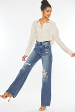 Load image into Gallery viewer, Kan Can ULTRA HIGH RISE 90&#39;S WIDE LEG FLARE JEANS
