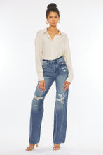 Load image into Gallery viewer, Kan Can ULTRA HIGH RISE 90&#39;S WIDE LEG FLARE JEANS
